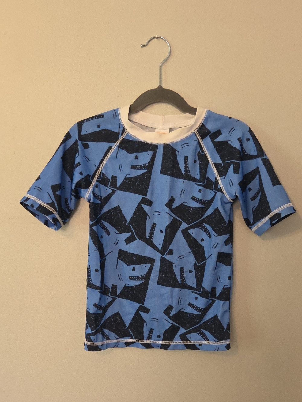 3/$15 Gymboree Shark Print (5T)